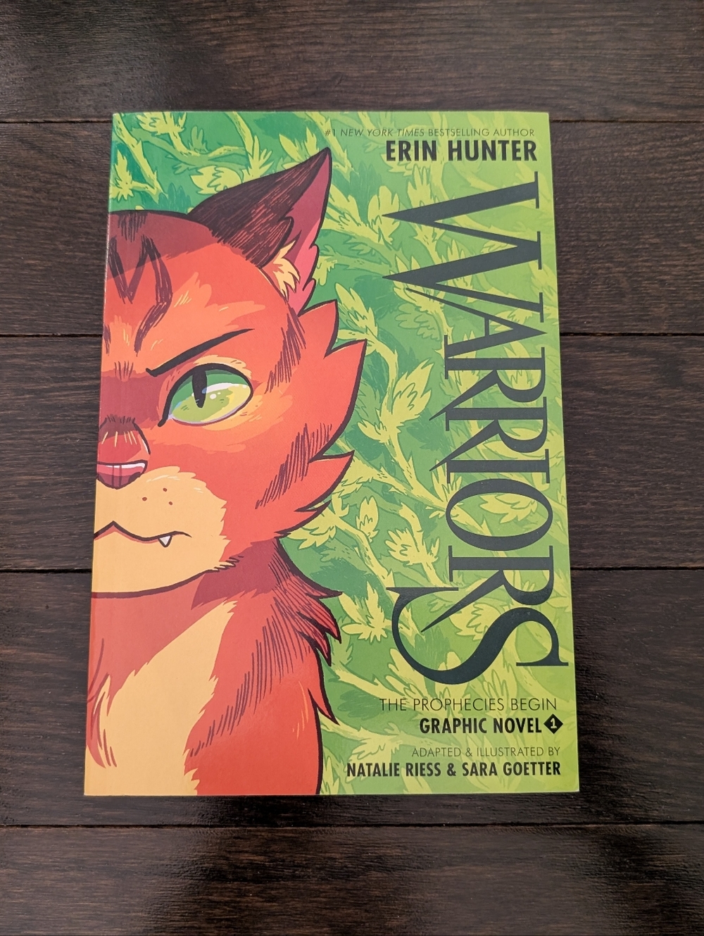 LIKE NEW Warriors (Warrior Cats), The Prophecies Begin, Graphic Novel Number #1